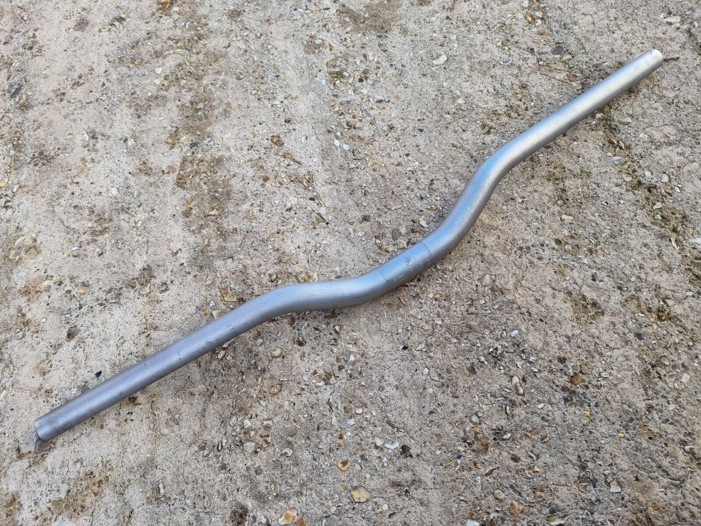 Club Roost Go Fast No Limits Alloy Riser Handlebar 690mm width 25.4mm clamp Bars