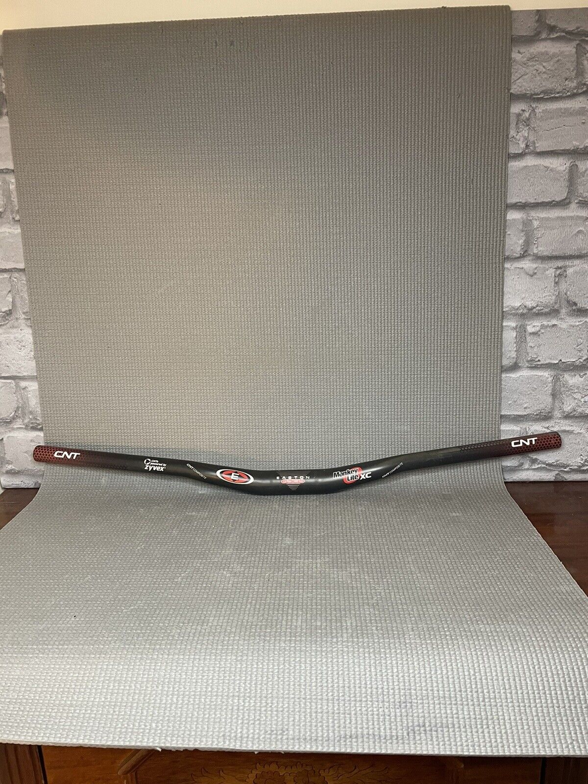 EASTON Monkey Lite XC CNT Composite Lo-Rise 685mm Carbon Riser Handlebar 31.8mm
