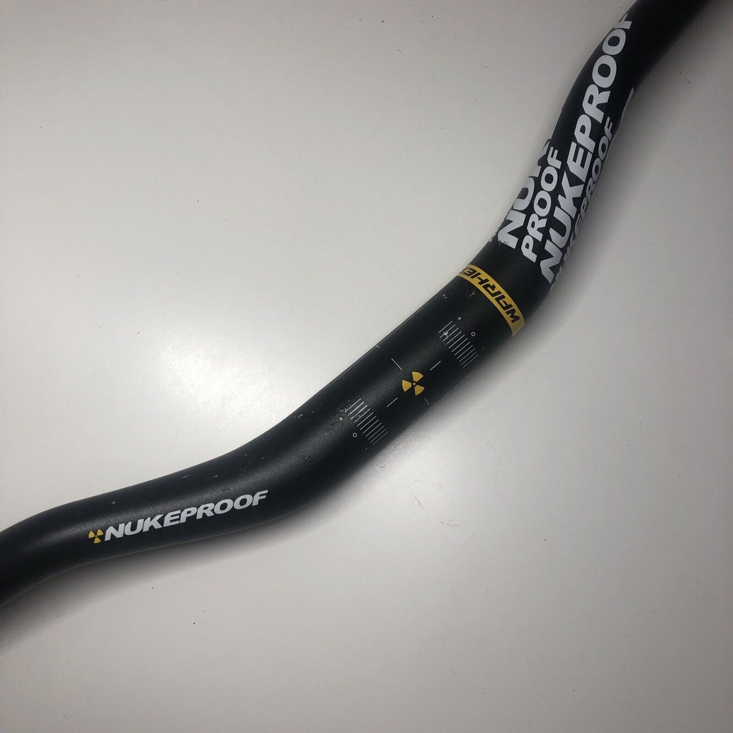 Nukeproof Warhead MTB Riser Handlebars - Cut to 720mm - 31.8mm dia.
