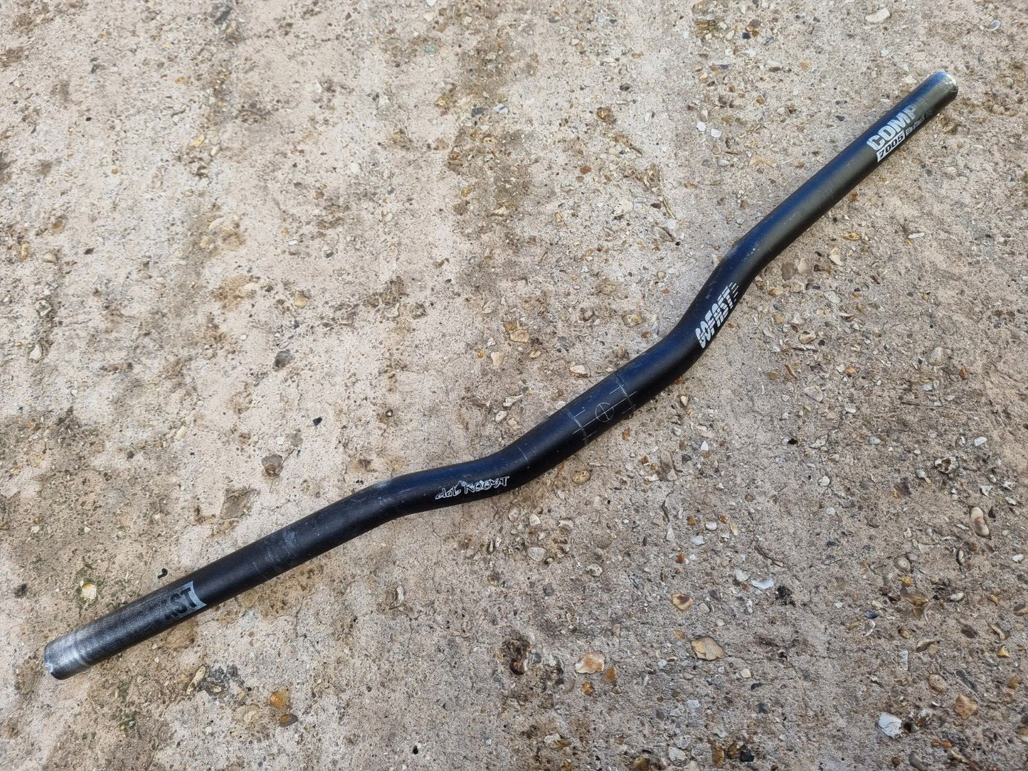 Club Roost Go Fast Comp 7005 Alloy Riser Handlebar 630mm width 25.4mm clamp Bars