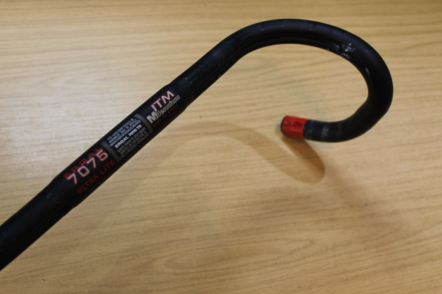 ITM Millennium ERGAL 7075 T6 Ultra Lite Drop Bars Road Bike Anatomica 44cm 26.0