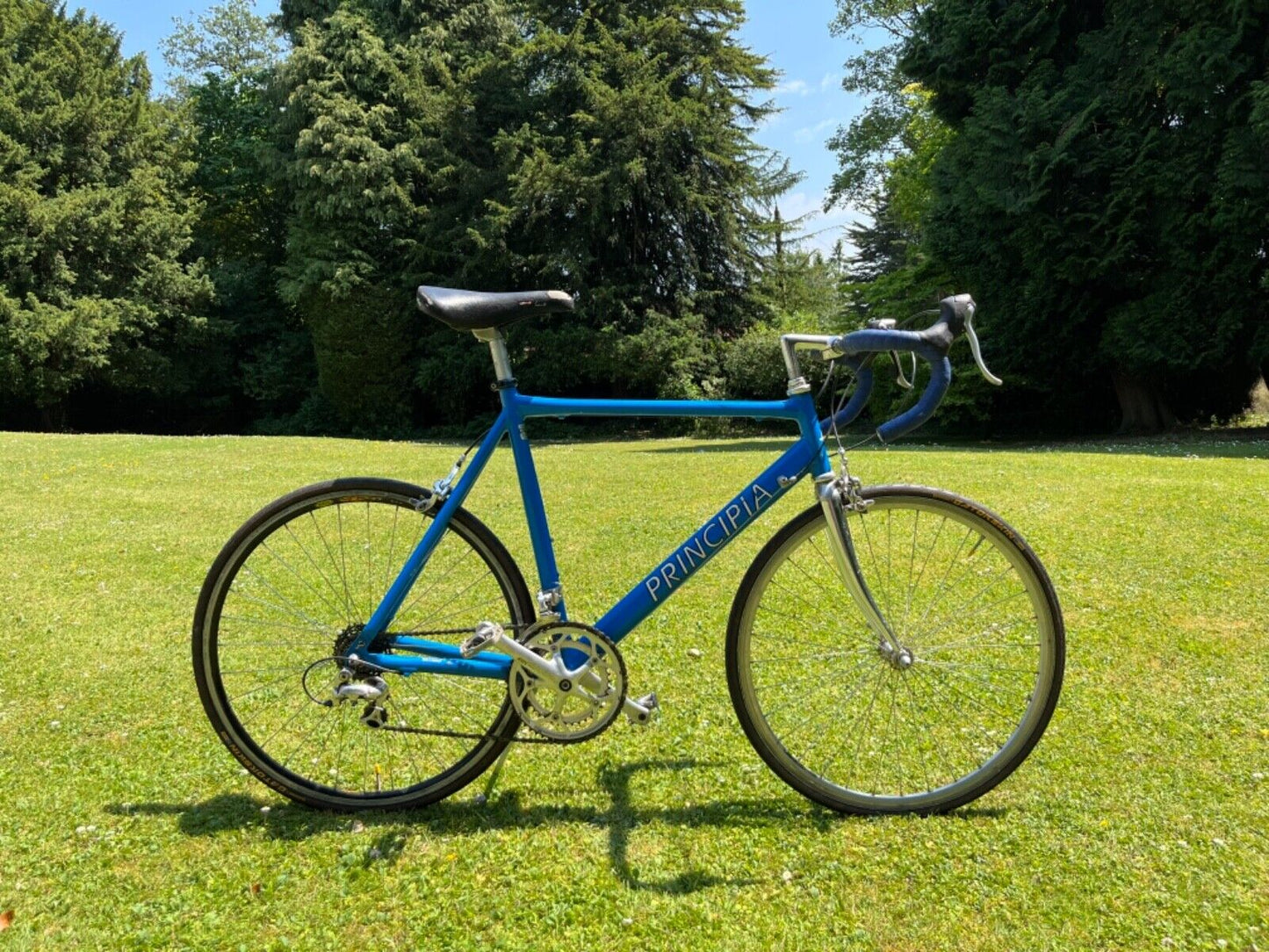 Principia Road Bike Shimano 105 group set. 650c wheels. Vintage 1990’s Aluminium