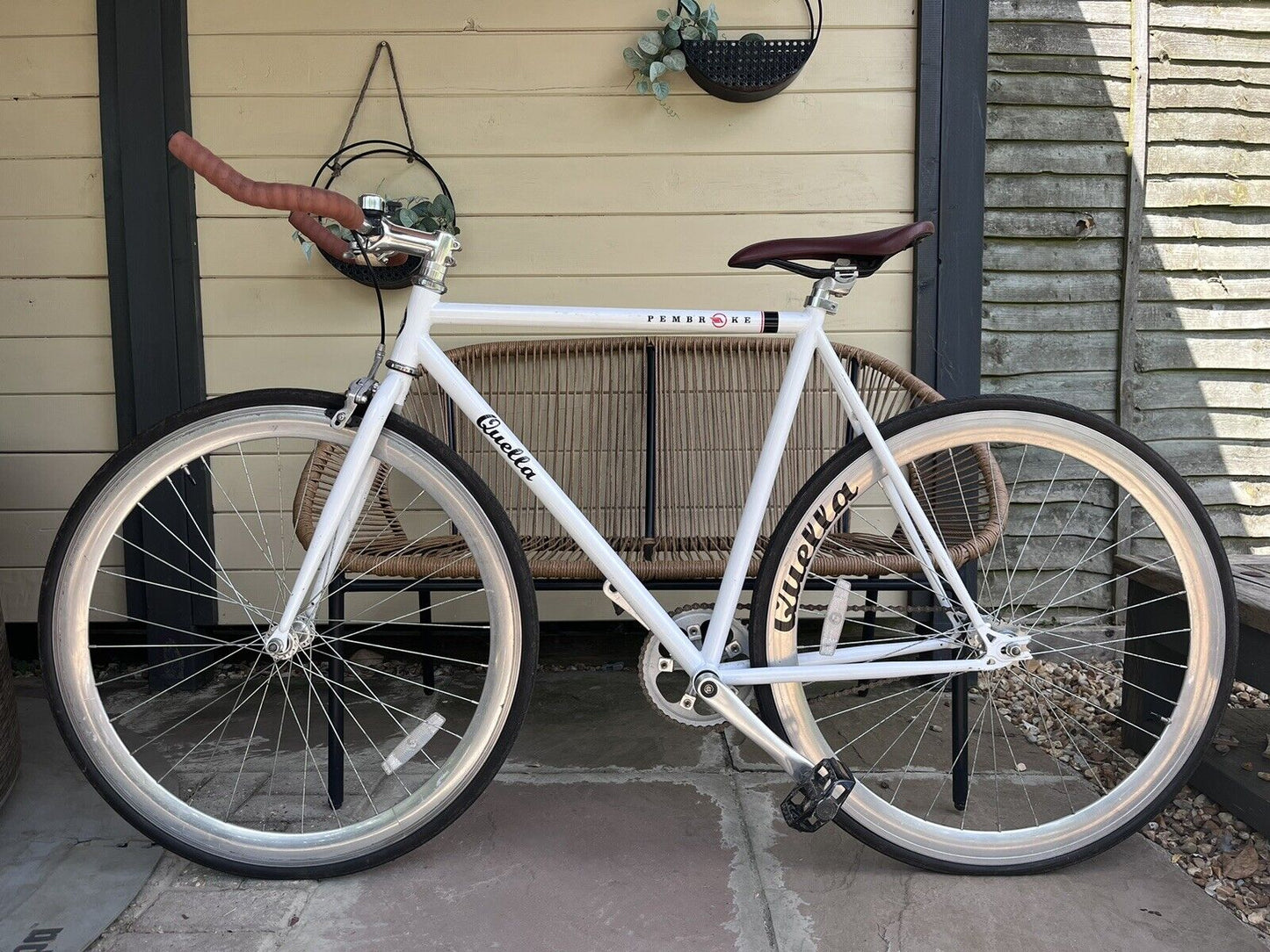 Quella Pembroke Varsity Collection Fixie Bike