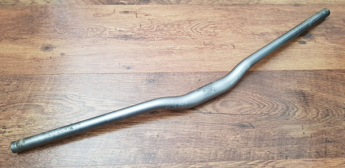 SUNLINE 745 OS VONE V One Riser Handlebar. 31.8mm Diameter. 745mm Width.
