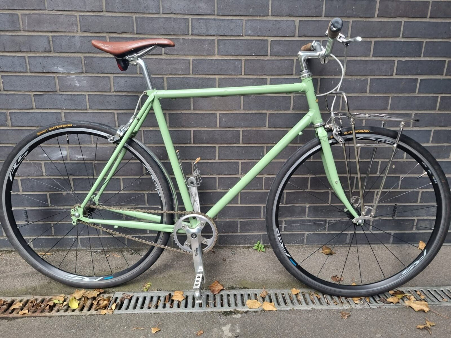 Temple Cycles Classic Lightweight Bike Green Single Speed w/Front Rack 56 cm