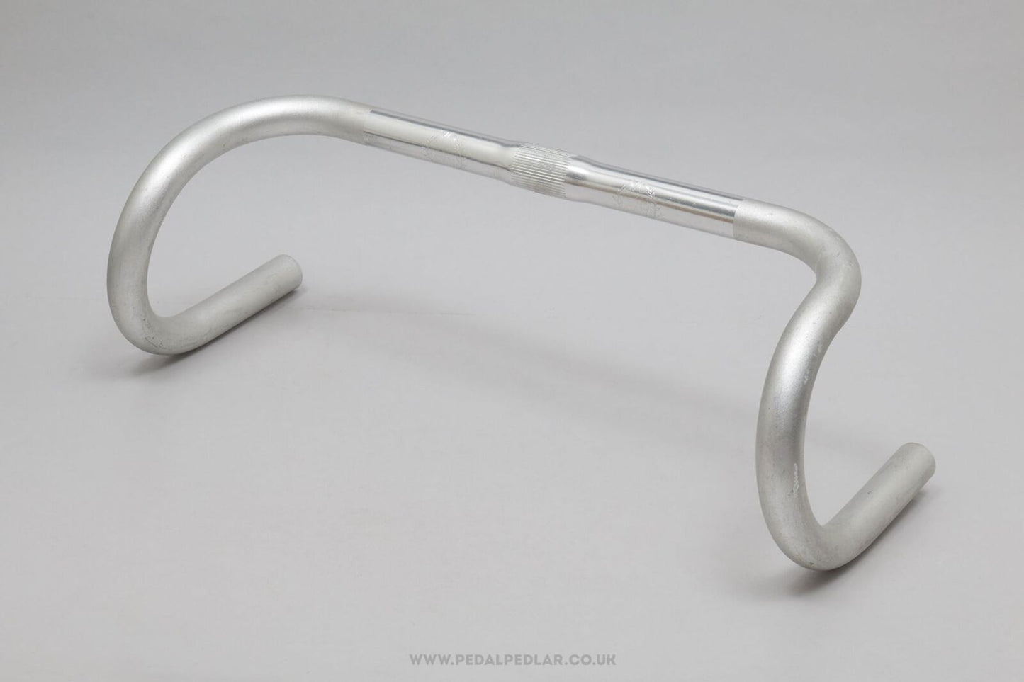 Velo Orange Grand Cru Course 44 cm Drop Handlebars - Retro Drops Classic